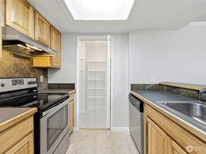 14620 NE 31st Street J102, Bellevue WA 98007