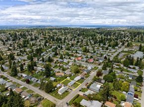 17035 128th Avenue SE, Renton WA 98058