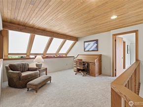 9520 Odin Way, Bothell WA 98011