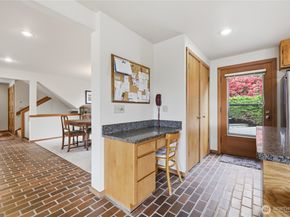 9520 Odin Way, Bothell WA 98011
