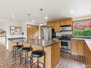 9520 Odin Way, Bothell WA 98011