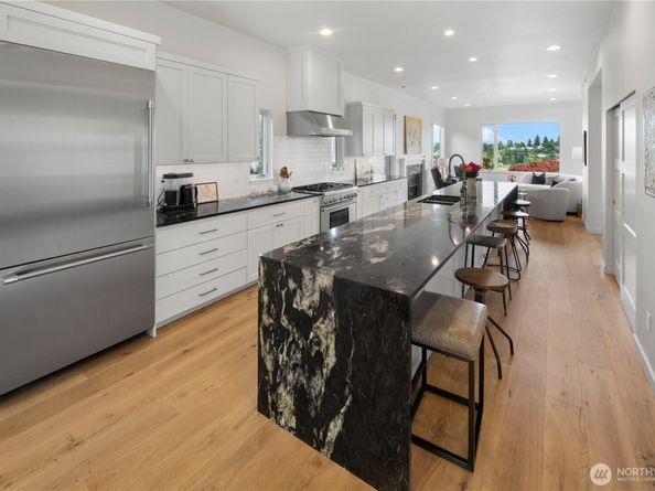 3303 37th Avenue W, Seattle WA 98199