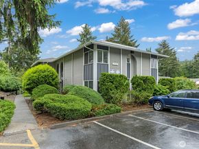 17112 NE 45th Street 56, Redmond WA 98052