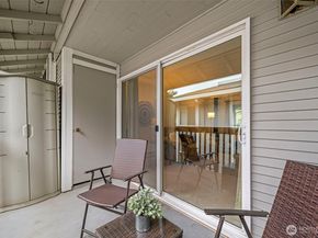 17112 NE 45th Street 56, Redmond WA 98052