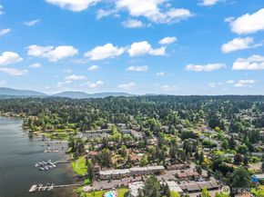 17112 NE 45th Street 56, Redmond WA 98052