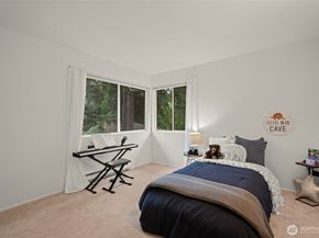 17112 NE 45th Street 56, Redmond WA 98052