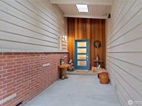 18483 47th Place NE, Lake Forest Park WA 98155