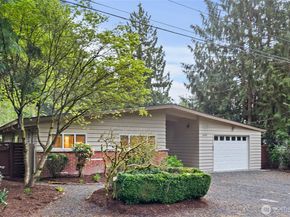 18483 47th Place NE, Lake Forest Park WA 98155