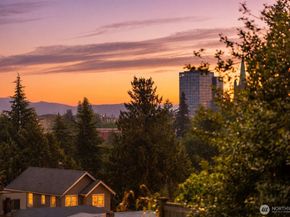 317 NE 58th Street, Seattle WA 98105