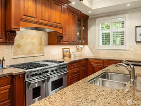 725 Harvard Avenue E, Seattle WA 98102