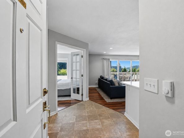 5021 Ripley Lane N 213, Renton WA 98056