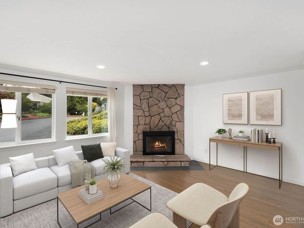 12716 NE 120th Street H1, Kirkland WA 98034