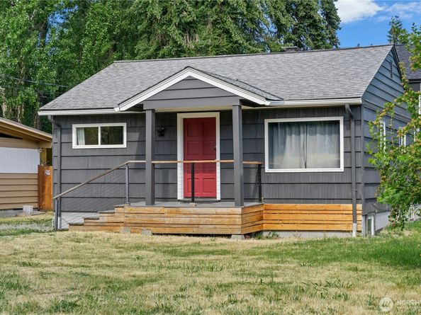 9520 2nd Avenue NW, Seattle WA 98117
