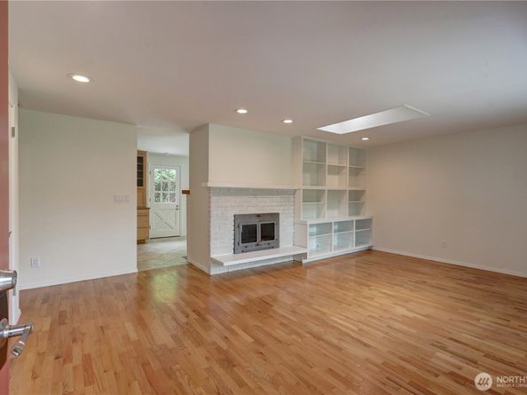 2327 148th Avenue SE, Sammamish WA 98075