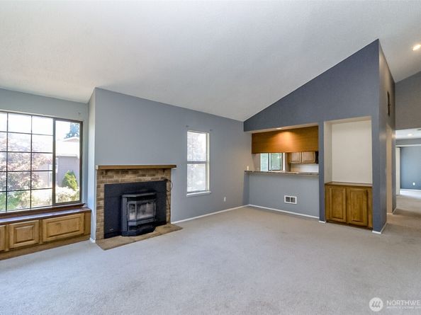 8408 18th Avenue W 2201, Everett WA 98204