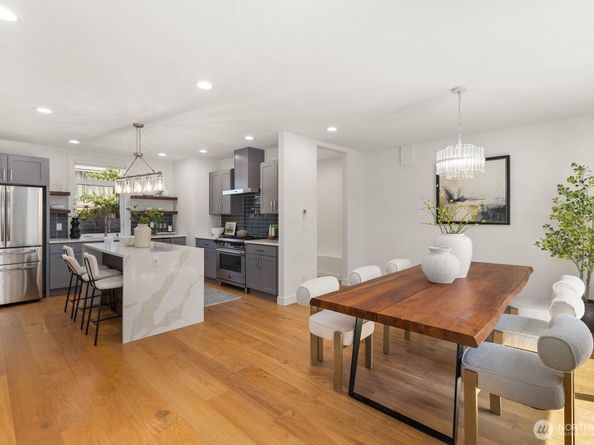10240 40th Avenue SW A, Seattle WA 98146