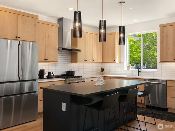 21907 25th St SE Unit C, Bothell WA 98021
