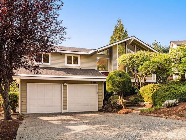 12218 SE 47th Place, Bellevue WA 98006
