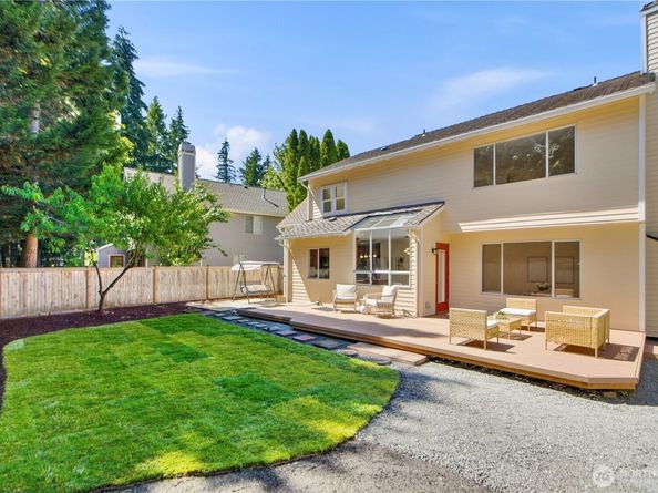 25723 SE 40th Street, Sammamish WA 98029