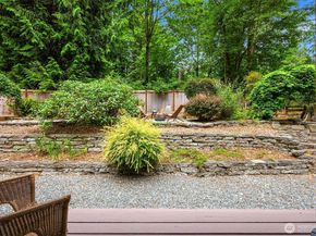 9820 NE Beach Crest Drive, Bainbridge Island WA 98110
