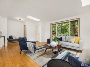 9820 NE Beach Crest Drive, Bainbridge Island WA 98110