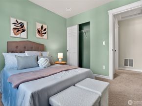 27120 105th Place SE, Kent WA 98030