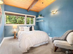 6219 89th Avenue SE, Mercer Island WA 98040