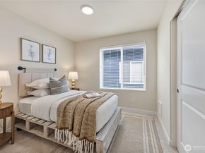 2116 N 147th St E, Shoreline WA 98133