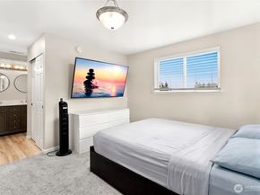 206 W Marilyn Avenue, Everett WA 98204