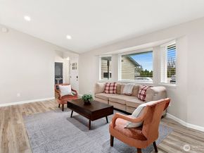 206 W Marilyn Avenue, Everett WA 98204