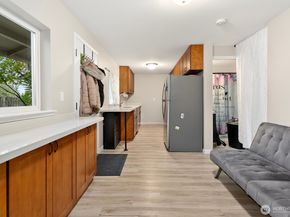 206 W Marilyn Avenue, Everett WA 98204