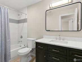 206 W Marilyn Avenue, Everett WA 98204