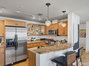 745 Bellevue Avenue E 109, Seattle WA 98102