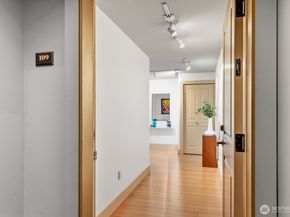 745 Bellevue Avenue E 109, Seattle WA 98102