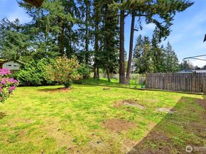 5705 238th Street SW, Mountlake Terrace WA 98043