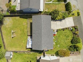 30210 30th Avenue SW, Federal Way WA 98023