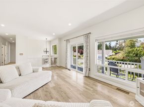 30210 30th Avenue SW, Federal Way WA 98023