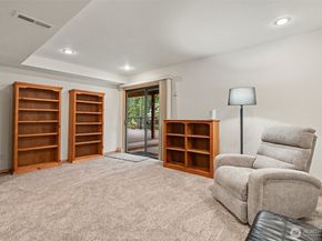 22934 SE 37th St, Sammamish WA 98075