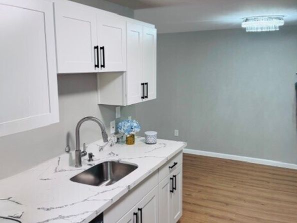 10501 8th Avenue NE 206, Seattle WA 98125