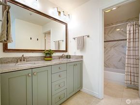 18501 SE Newport Way J238, Issaquah WA 98027