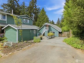 7009 E Dakota Street, Port Orchard WA 98366