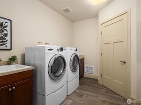 316 Walnut Street 103, Edmonds WA 98020