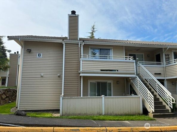 21301 52nd Avenue W B111, Mountlake Terrace WA 98043