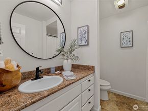 410 2nd Avenue S 110, Kirkland WA 98033