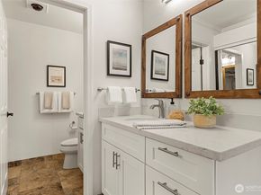 410 2nd Avenue S 110, Kirkland WA 98033