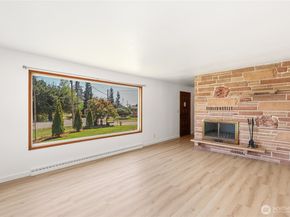 1074 Walnut Street, Bremerton WA 98310