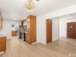 1074 Walnut Street, Bremerton WA 98310