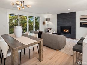 1023 109th Avenue SE, Bellevue WA 98004