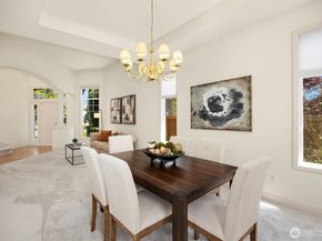 23713 SE 5th Court, Sammamish WA 98074