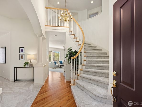 23713 SE 5th Court, Sammamish WA 98074